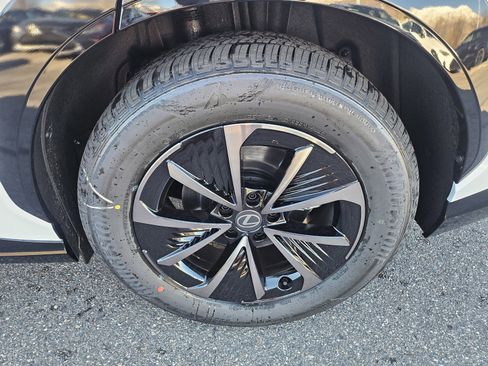 New 2026 Lexus RZ 450e AWD image 28