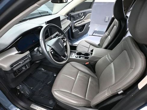 Used 2023 Lincoln Corsair Reserve image 21