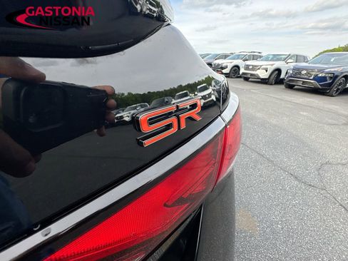Used 2025 Nissan Sentra SR FWD image 40