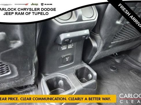 Used 2022 Jeep Gladiator Rubicon w/ Safety Group AWD/4WD image 29