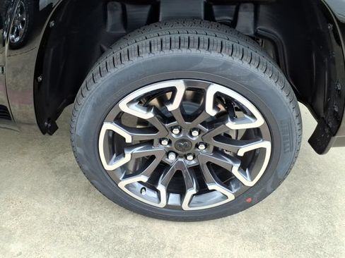 New 2026 RAM 1500 Limited AWD/4WD image 17