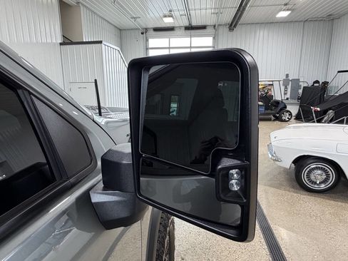 Used 2024 Chevrolet Silverado 2500 ZR2 w/ Technology Package image 54