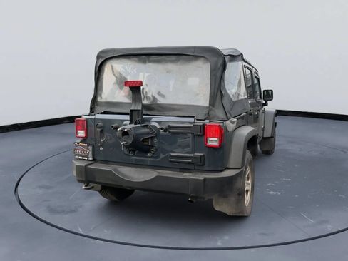 Used 2017 Jeep Wrangler Unlimited Sport AWD/4WD image 5