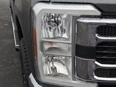 New 2026 Ford F250 XLT w/ FX4 Off-Road Package image 5