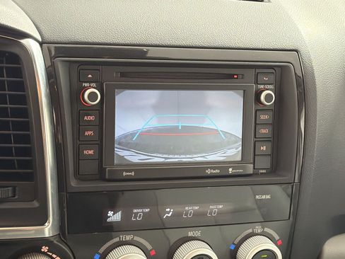 Used 2019 Toyota Sequoia SR5 AWD/4WD image 19