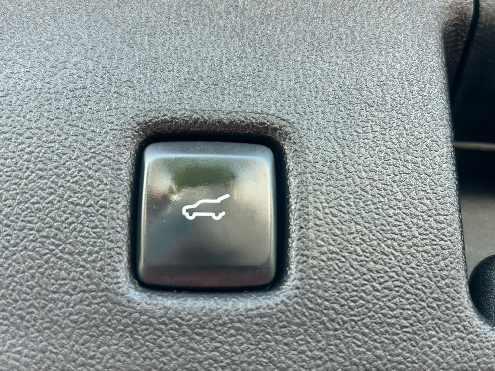 Used 2025 Ford Escape Platinum AWD/4WD image 8