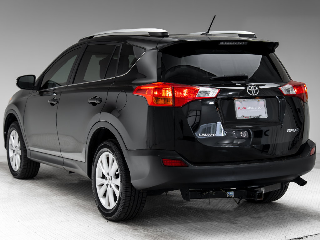 Used 2015 Toyota RAV4 Limited FWD image 3