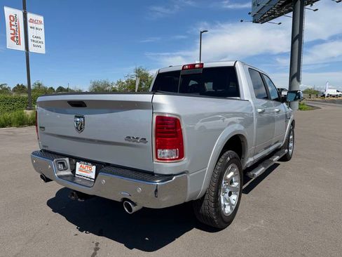 Used 2017 RAM 1500 Laramie AWD/4WD image 8
