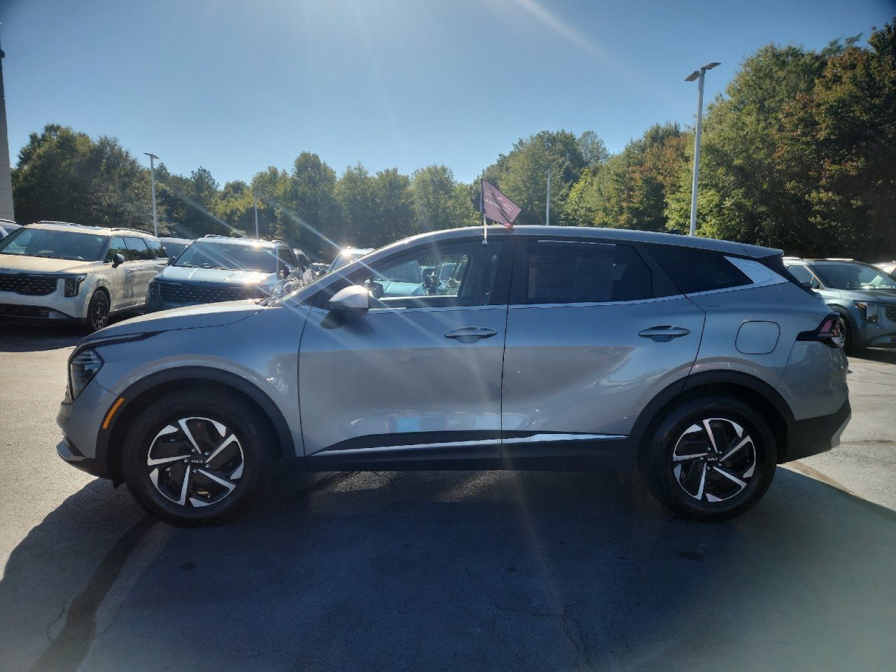 Certified 2025 Kia Sportage LX FWD image 4