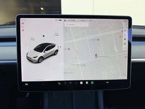 Used 2021 Tesla Model Y Long Range image 11
