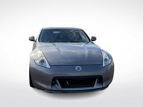 Used 2010 Nissan 370Z Touring w/ Sport Pkg image 3