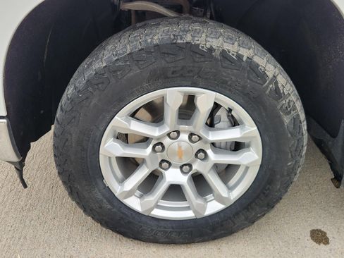 Used 2025 Chevrolet Silverado 1500 LT image 26