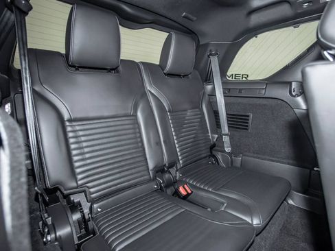 Used 2023 Land Rover Discovery HSE R-Dynamic AWD/4WD image 20