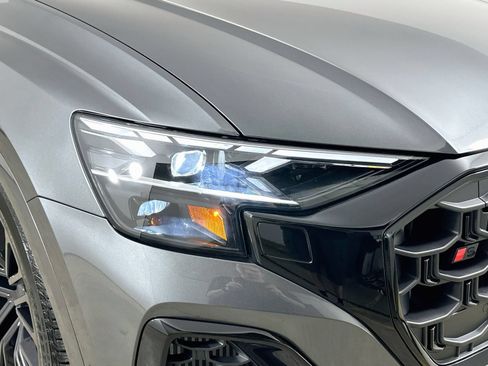 New 2026 Audi SQ8 Premium Plus AWD/4WD image 9