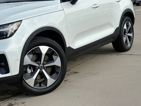 New 2026 Volvo XC40 B5 Plus w/ Protection Package Premier image 6