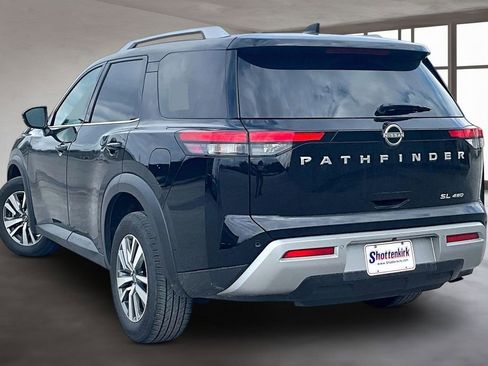 Used 2025 Nissan Pathfinder SL AWD/4WD image 4
