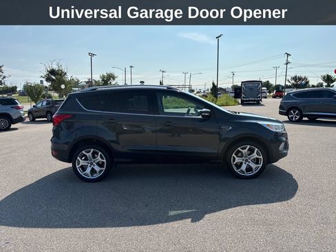 Used 2019 Ford Escape Titanium AWD/4WD image 8