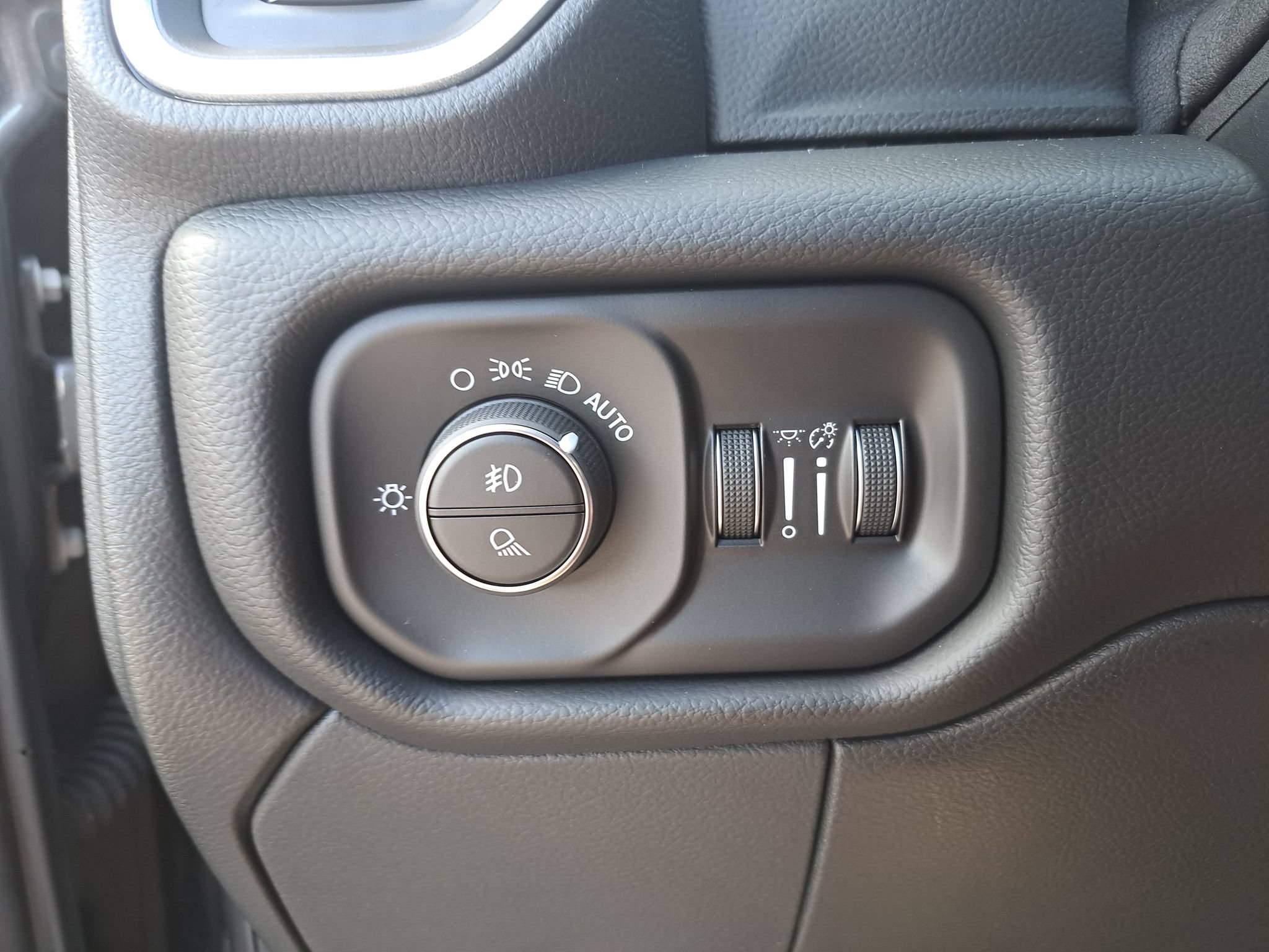 Used 2020 RAM 3500 Laramie w/ Night Edition AWD/4WD image 24