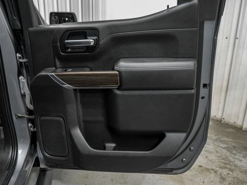 Used 2019 Chevrolet Silverado 1500 RST AWD/4WD image 45