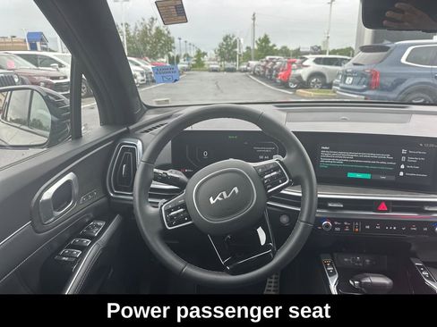 Used 2025 Kia Sorento SX AWD/4WD image 18