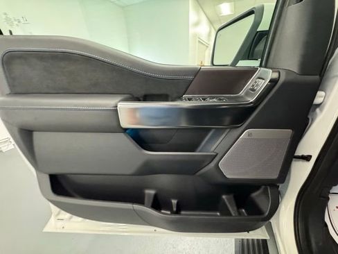 New 2025 Ford F150 Platinum w/ FX4 Off-Road Package image 13