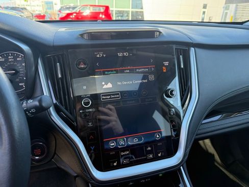 Used 2021 Subaru Outback Limited image 17