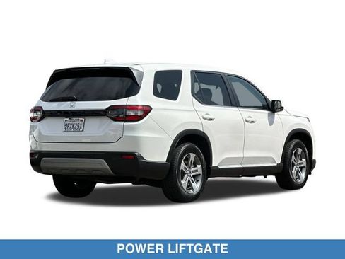 Certified 2023 Honda Pilot EX-L image 6