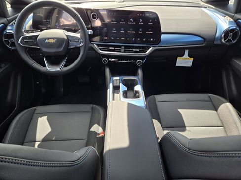 New 2026 Chevrolet Equinox EV LT image 7