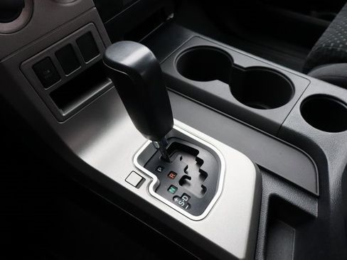 Used 2013 Toyota Tundra 4x4 Double Cab image 9