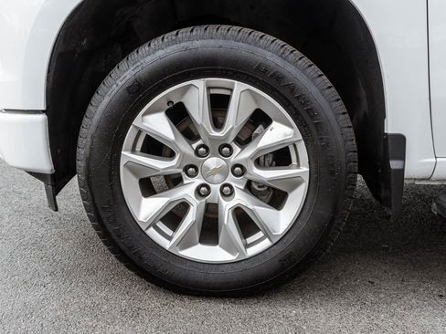 Used 2023 Chevrolet Silverado 1500 Custom image 33