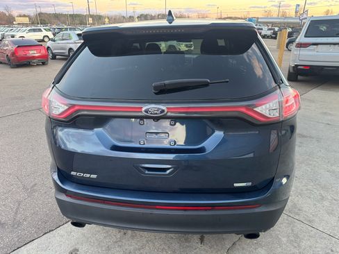 Used 2017 Ford Edge SE image 6