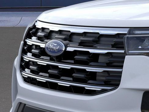 New 2026 Ford Explorer Active w/ Active Comfort Package image 17