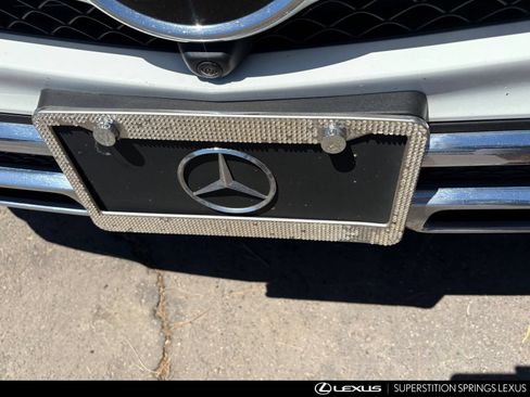 Used 2021 Mercedes-Benz GLC 300 image 9