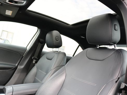 Used 2021 Mercedes-Benz A 220 image 19