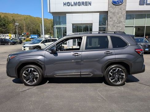 Used 2025 Subaru Forester Limited AWD/4WD image 5