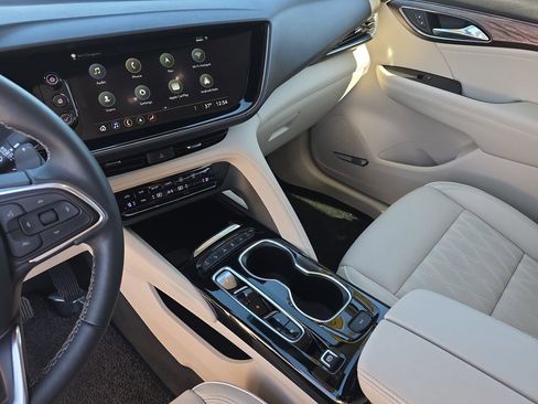 Certified 2023 Buick Envision Avenir image 24