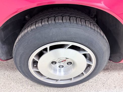 Used 1986 Chevrolet Corvette Convertible image 11