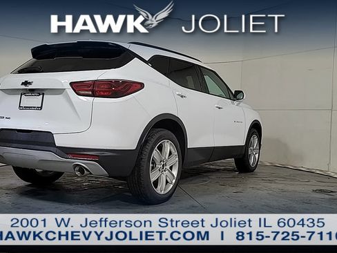 New 2026 Chevrolet Blazer LT w/ LPO, Black Sport Package image 9