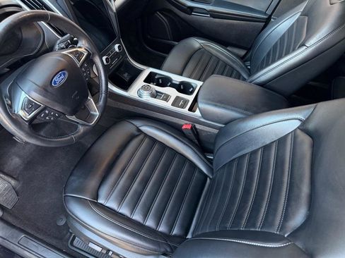 Used 2022 Ford Edge SEL image 13