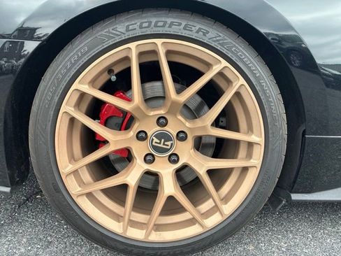 Used 2019 Ford Mustang GT RWD image 11