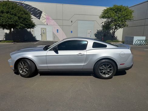 Used 2012 Ford Mustang Coupe image 10