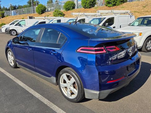 Used 2013 Chevrolet Volt w/ Enhanced Safety Package 2 FWD image 5