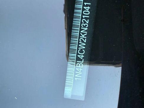 Used 2019 Nissan Altima 2.5 SR w/ SR Premium Package image 30