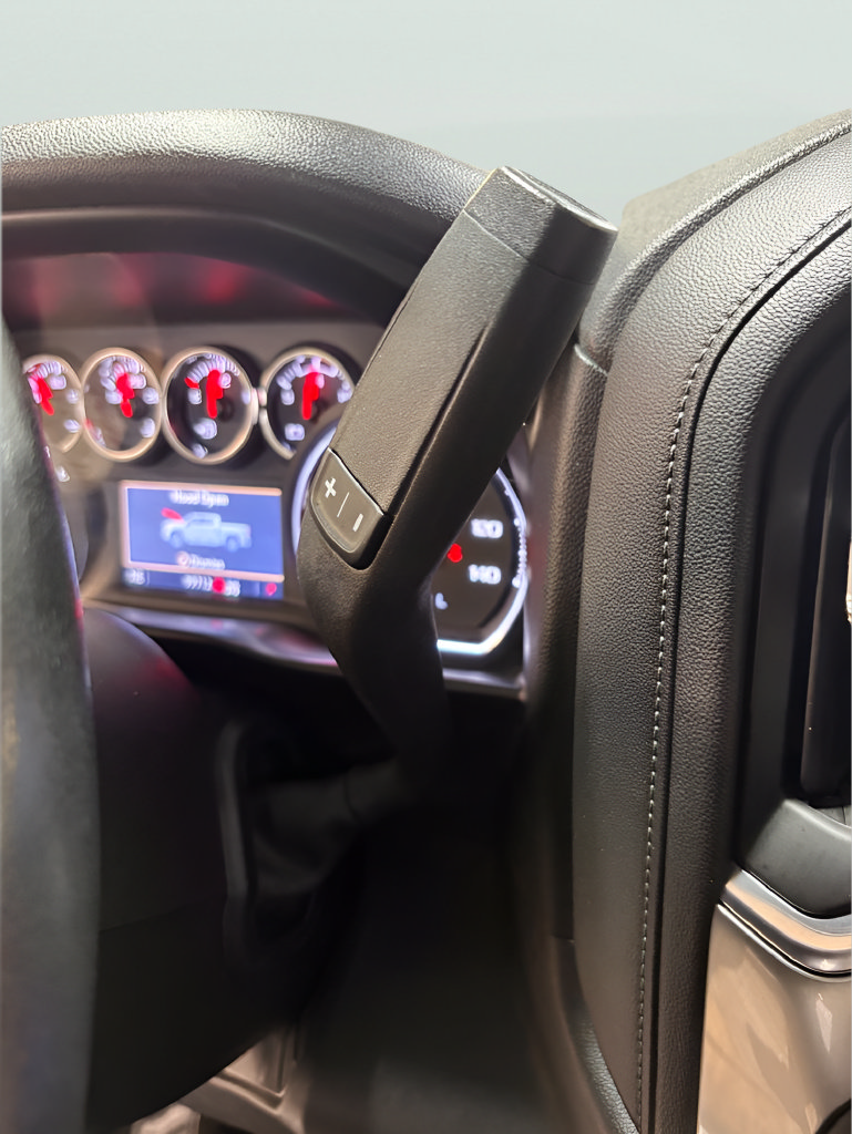 Used 2020 Chevrolet Silverado 1500 LT w/ All-Star Edition AWD/4WD image 24