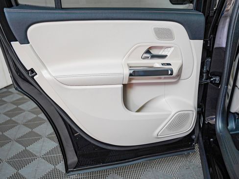 New 2026 Mercedes-Benz GLB 250 250 image 22