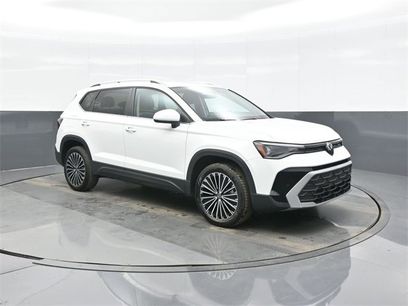 Certified 2025 Volkswagen Taos SE