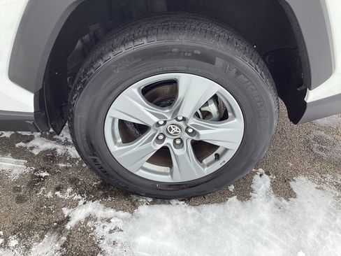 Used 2025 Toyota RAV4 XLE image 34