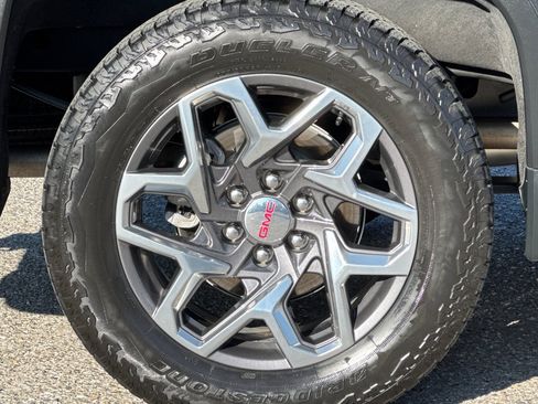 Used 2023 GMC Sierra 1500 SLT w/ SLT Premium Package image 26