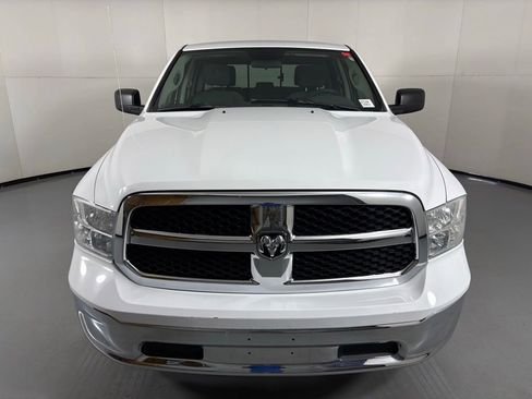 Used 2019 RAM 1500 Classic SLT RWD image 3