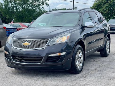 Used 2016 Chevrolet Traverse LS FWD image 1